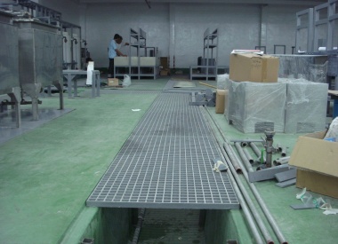 ĐỘ CHỊU LỰC CỦA TẤM FRP GRATING BỀN HƠN THÉP MẠ KẼM
