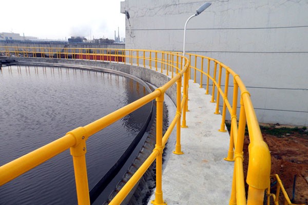 TAY VỊN LAN CAN CẦU THANG -HANDRAIL FRP- FRP RỒNG XANH